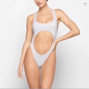 Skims Swim Cut Out Monokini Bikini swimsuit